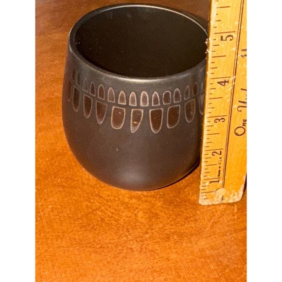 Gallery Bomba Black Ceramic Mug With Etched Design 12 Oz Dishwasher & Microwave - Picture 5 of 6
